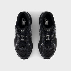 New Balance GS 740 - Black / Silver Metallic