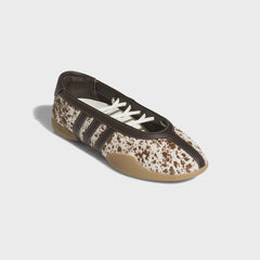 adidas WMNS Taekwondo Mei Ballet - Off White / Dark Brown / Gum