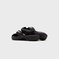 Keen x South2 West8 Waimea H2 - Deer Horn Embroidery