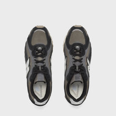New Balance 204L - Black / Magnet