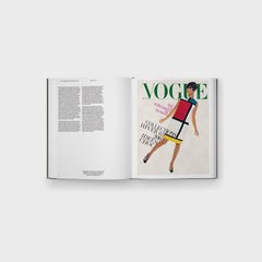 PHAIDON Yves Saint Laurent and Photography