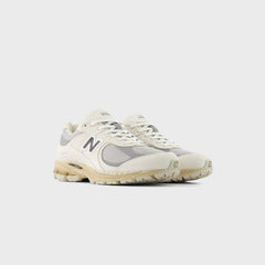 New Balance 2002R - Linen / Rain Cloud / Black Cement