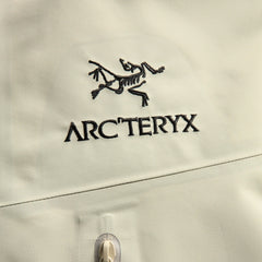 Arc'teryx Alpha SV Jacket - Sea Salt / Black