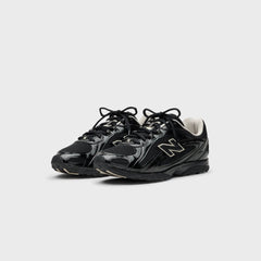 New Balance 204L - Black / Timberwolf