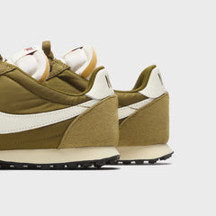 Nike Waffle Racer - Olive Flak / Sail / Coconut Milk / Black