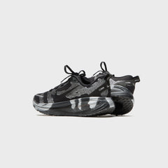 Nike Vomero 18 - Iron Grey / Light Smoke Grey / Black