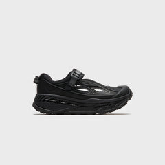 HOKA One One Stinson Breeze - Black / Carbon Black