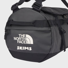 The North Face x SKIMS Small Base Camp Duffel - Onyx